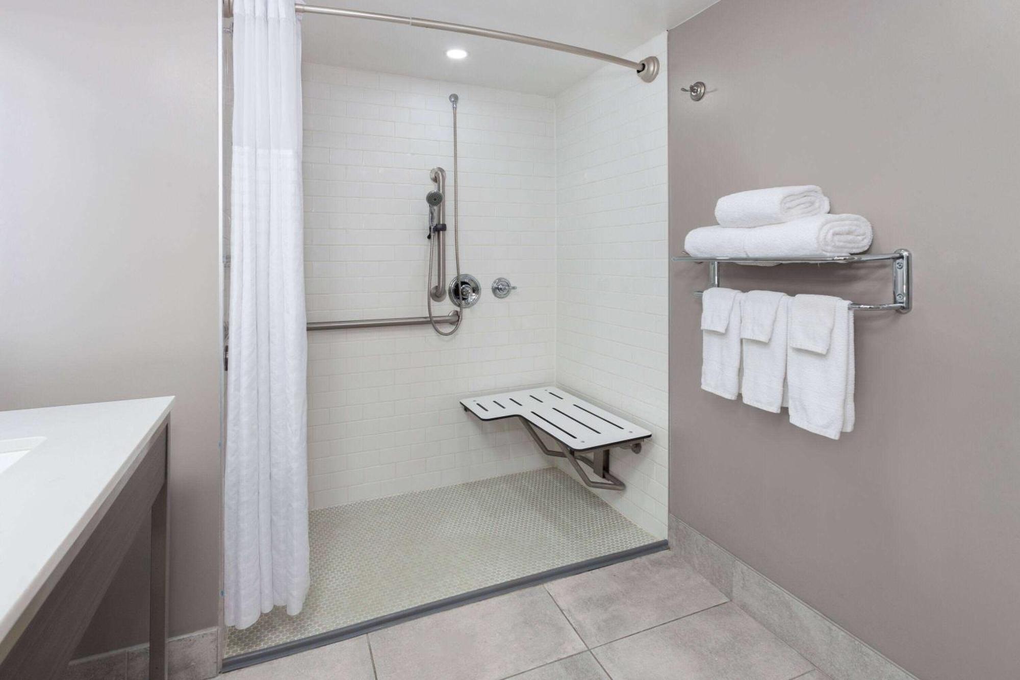 Super 8 By Wyndham Baltimore Northwest Windsor Mill 外观 照片